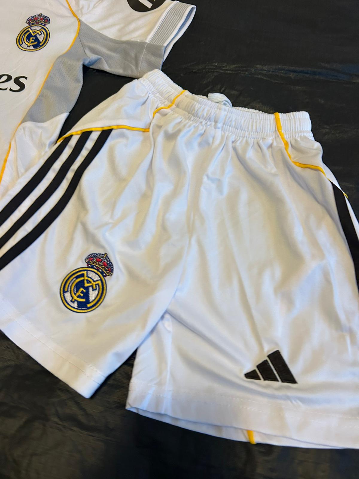REAL MADRID CF HOME KIT 25/25